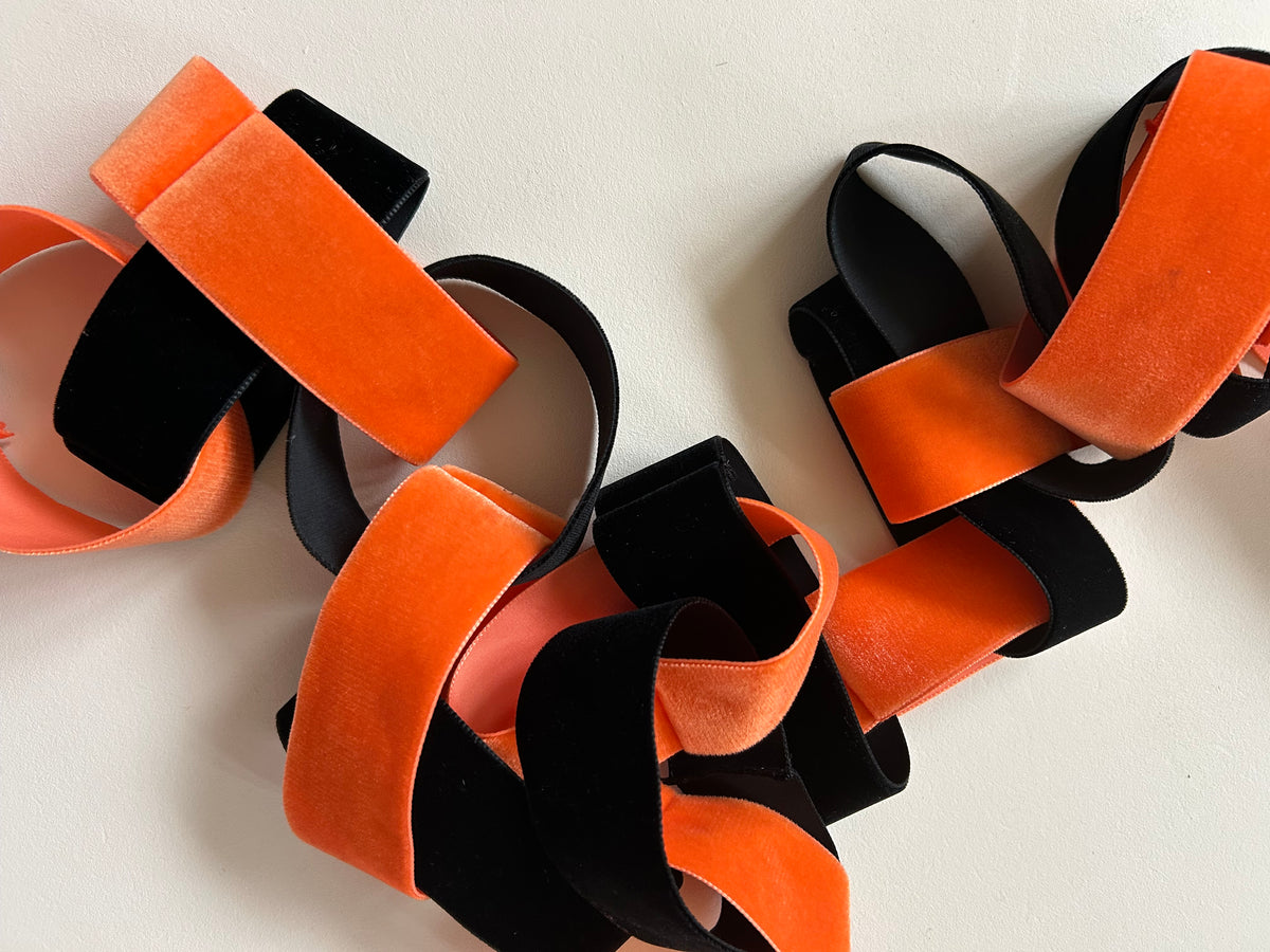 "Spooky" - Velvet  Chain Garland