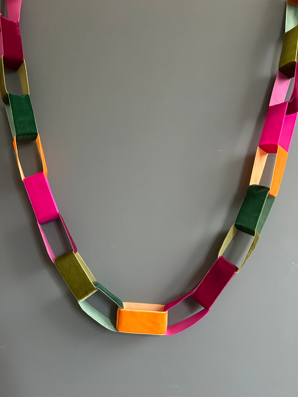"Pumpkin Kisses" - Velvet Chain Garland